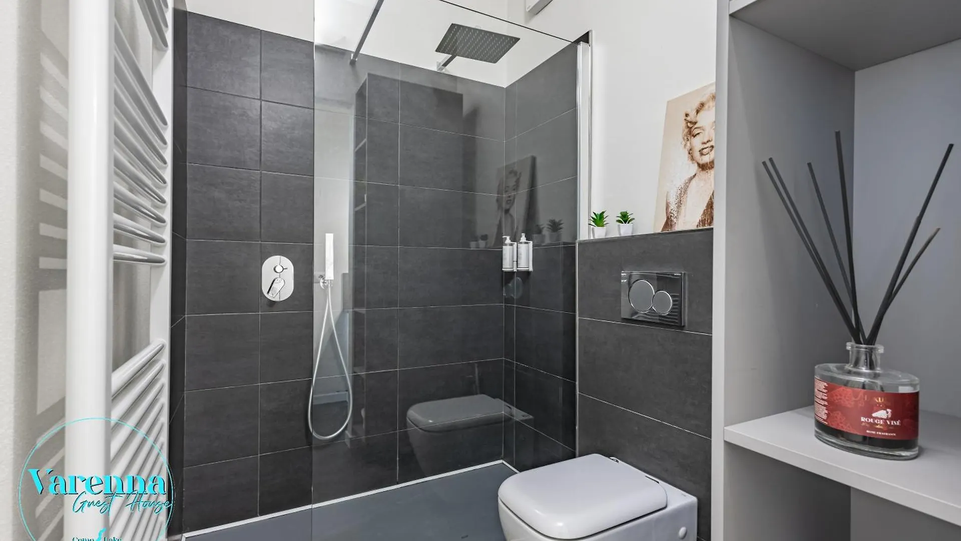 Varenna Guest House